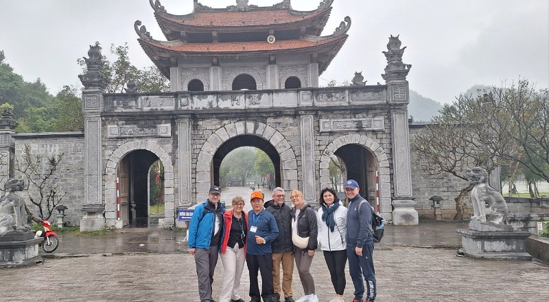 attractions Ninh Binh, Vietnam, Halong Bay on land, Bai Dinh, Van Long, Tam Coc, Bich Dong, Thung Nham