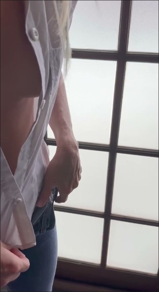 [Image: UP3035015212.jpg]