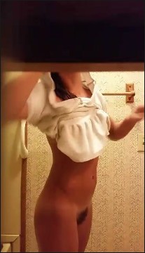 [Image: Voyeur10335140556.jpg]