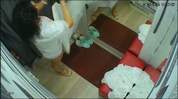 [Image: Voyeur52705122544.jpg]