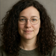 AI-generated female face "Woman2"