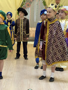 photo_5352932773570144392_y