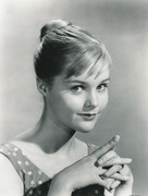 carol-lynley-b29