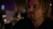 Arrow-S04-E01-Green-Arrow-1080p-BDMux-IT