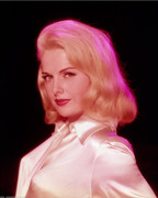 Martha-Hyer-a185