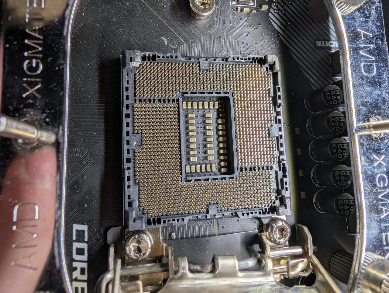s l1600