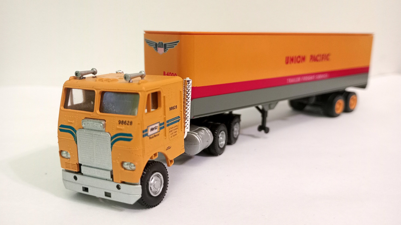 Mach (3912)