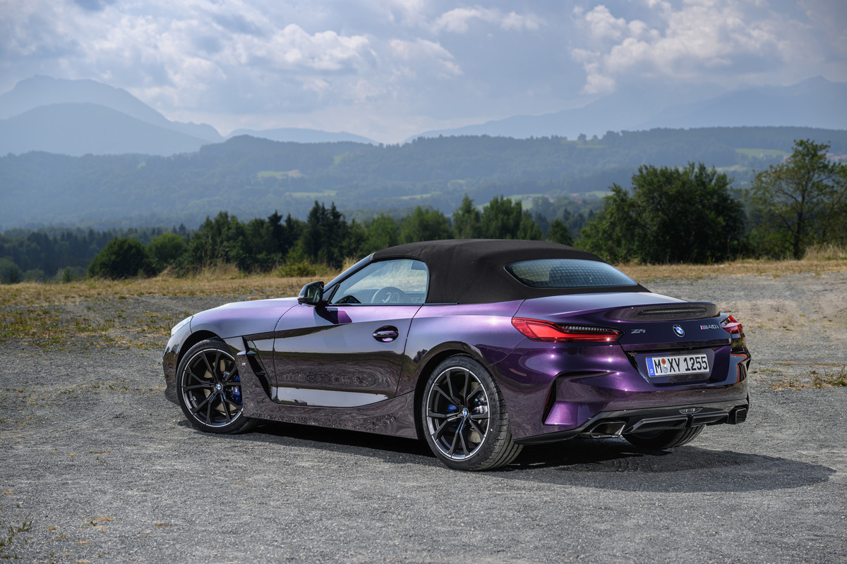 P90479459_highRes_bmw-z4-m40i-09-2022