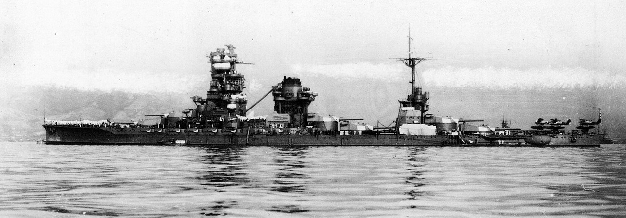 IJN-Hyuga-at-Kure-December-1940.jpg