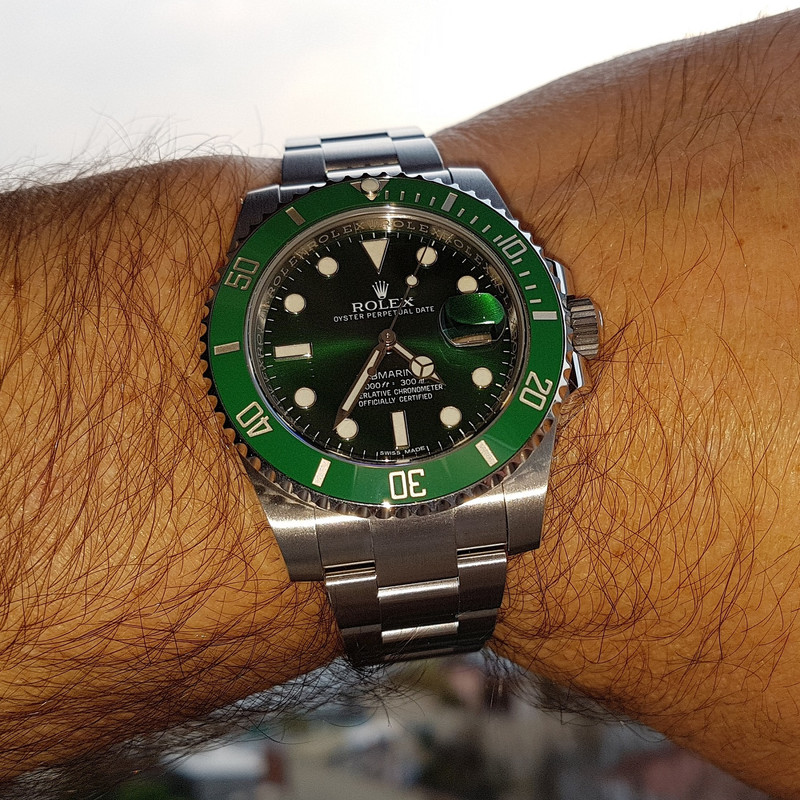 Rolex Submariner 40 mm 300M Cal. 3135 Ref. 116610LV (2)