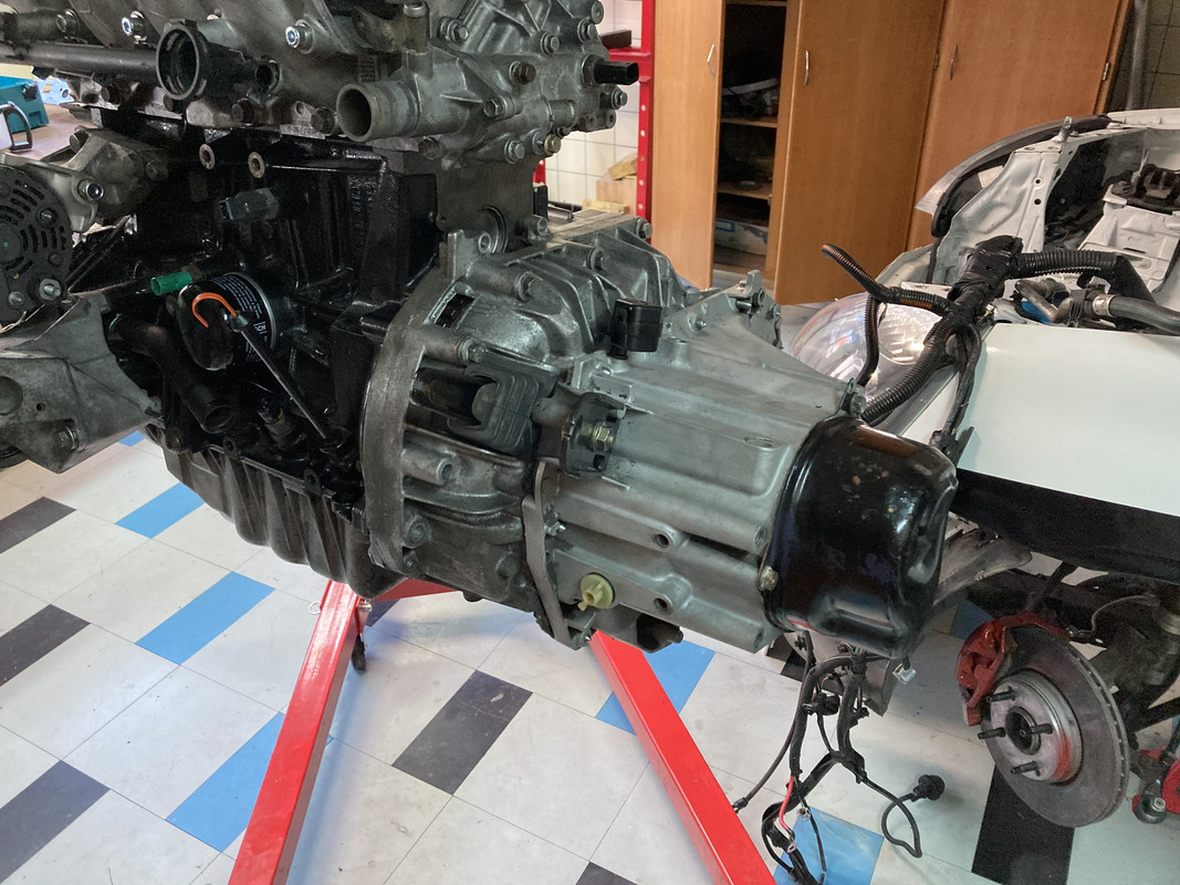 C85576A0-79FA-4D62-B965-A3D520DA2F7B