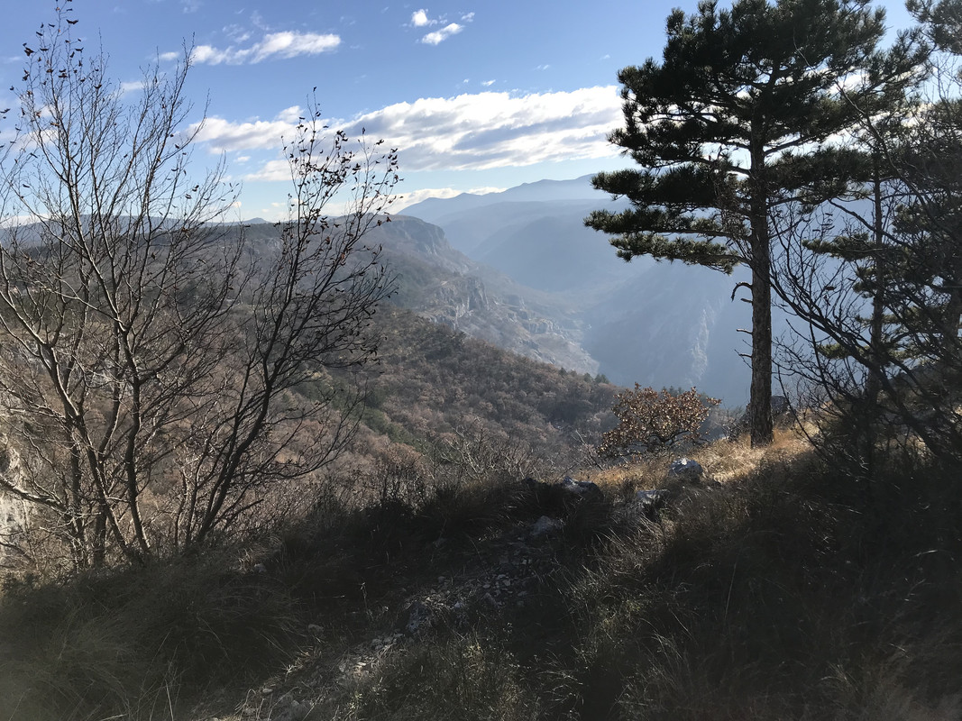 E530BADC-2E94-4047-8825-C9862007EF80