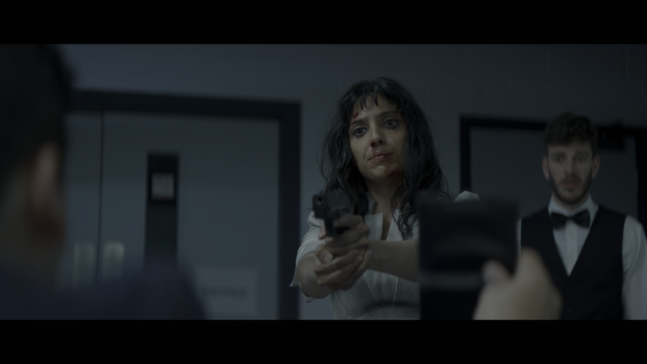 Attacco.al.Potere.Paris.Has.Fallen.S01E01.ITA.ENG.2160p.CNLP.WEB-DLMux.HDR.H.265-MeM.GP.mkv_snapshot