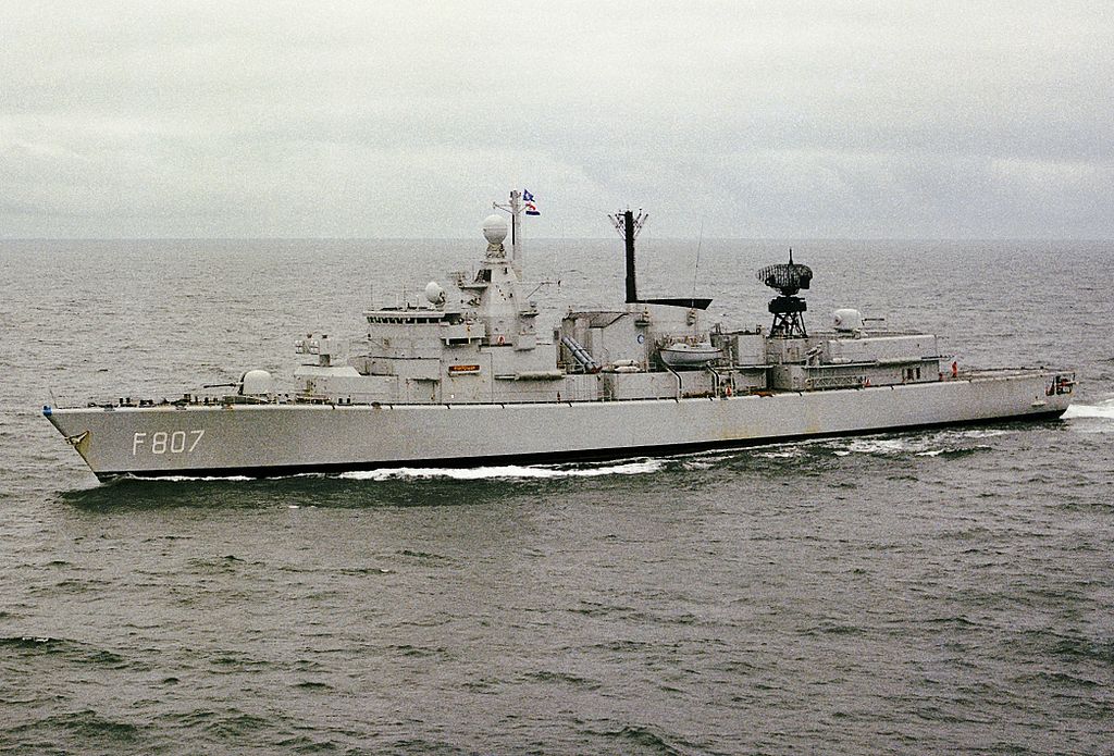 1024px-Frigate_Kortenaer