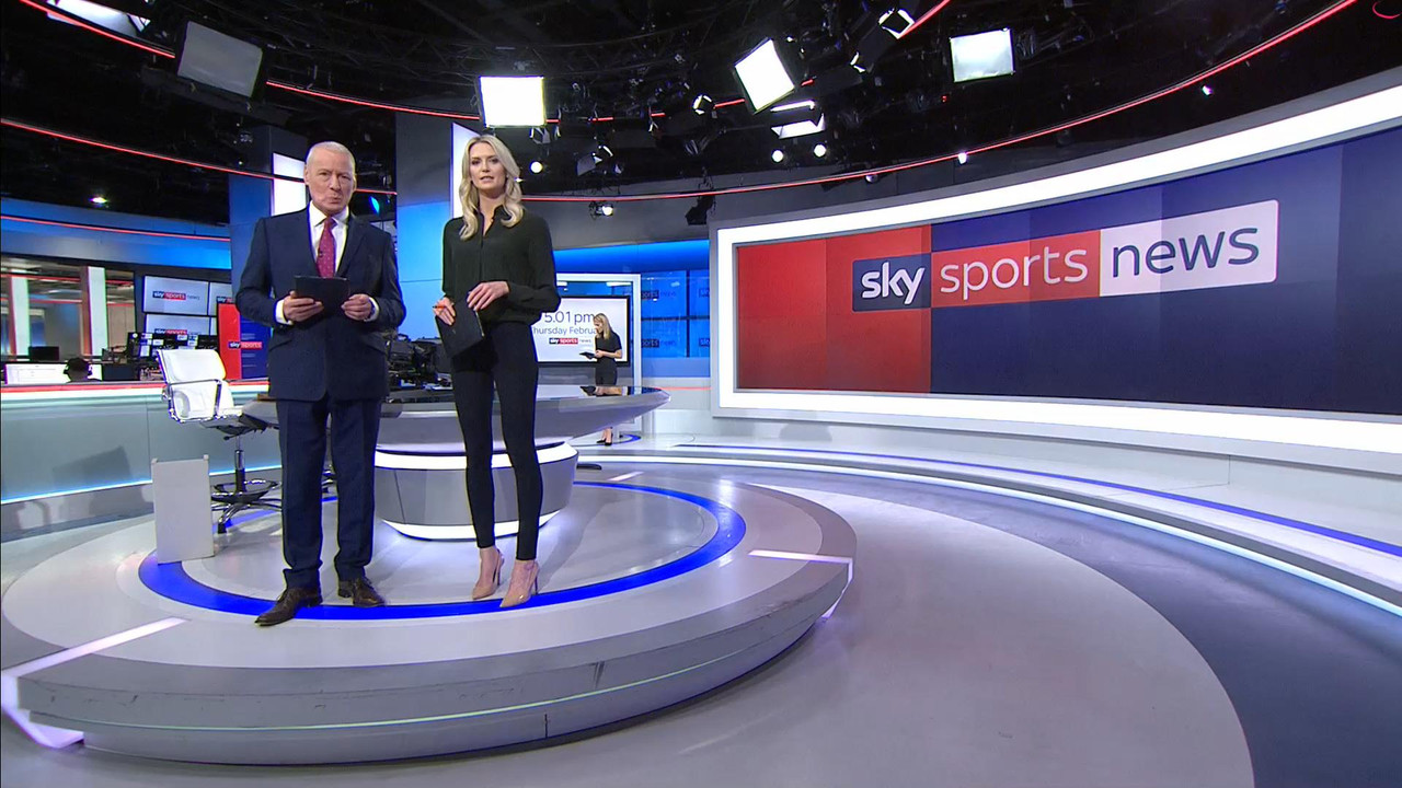 07 February - 17.00.00 - Sky Sports News At 5. A comprehensive r