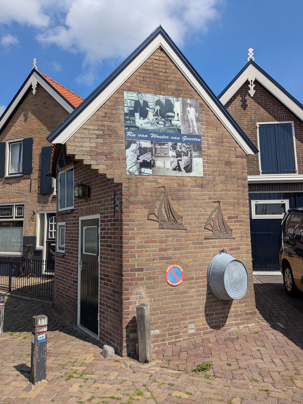 Трое в Амстердаме, не считая собаки. Переезд в Нидерланды.