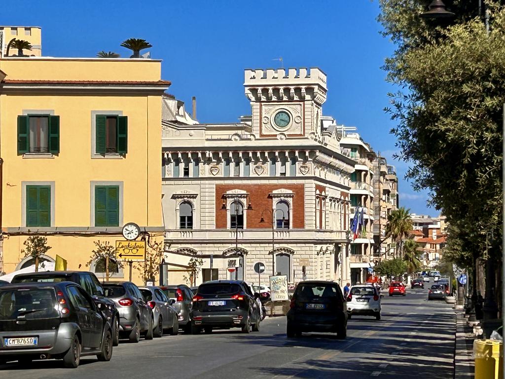 Жаркий сентябрь на побережье Тирренского моря. Жаркий сентябрь на побережье Тирренского моря.