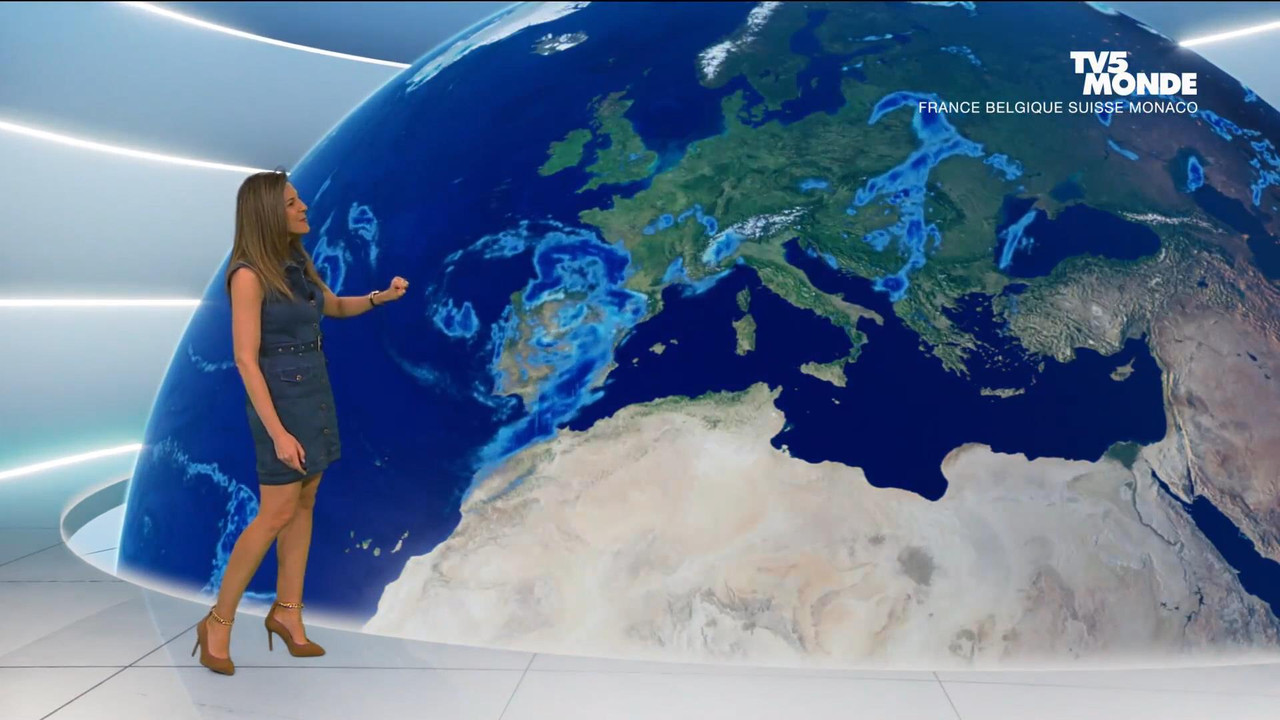 Daniela Prepeliuc TV5 220422.mp4_snapshot_00.25_[2022.04.22_18.38.36]