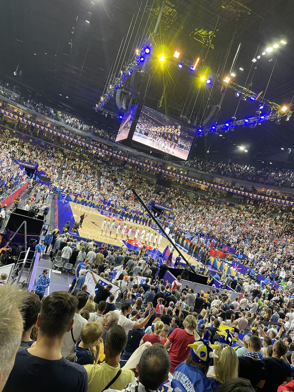 D3C64411-A48E-40DE-AFEF-7F3A20AC2948