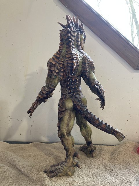 CF57B495-D5C0-428C-8A04-DE895F84F5B1