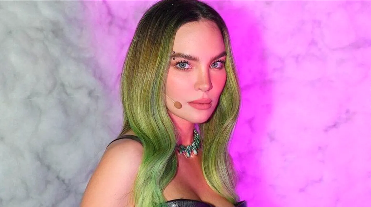 Belinda presume en sus redes su espectacular mural inspirado en su éxito 