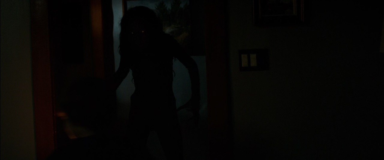 Lights Out 2016 (1080p x265 10bit Tigole).mkv_snapshot_00.59.55_