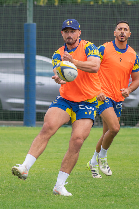 ASM-ENTRAIN-31-07-00232.jpg