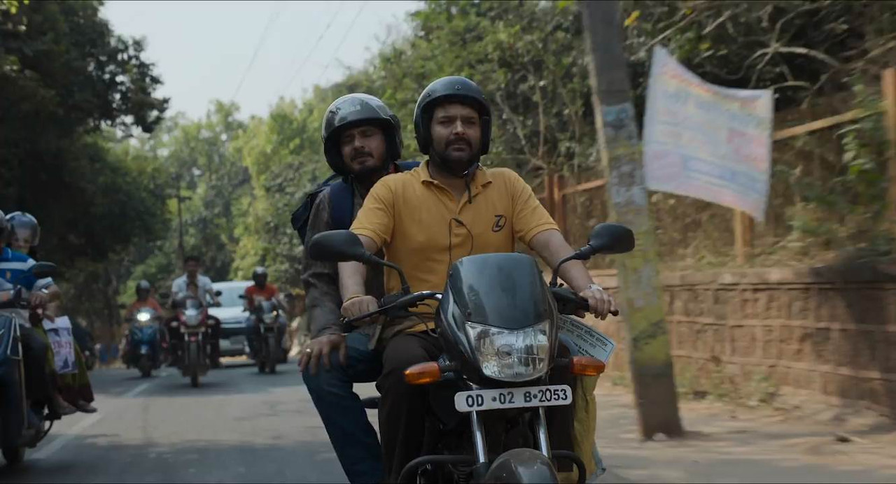 Zwigato 2023 WebRip [Hindi] 480p, 720p ESub Screenshot