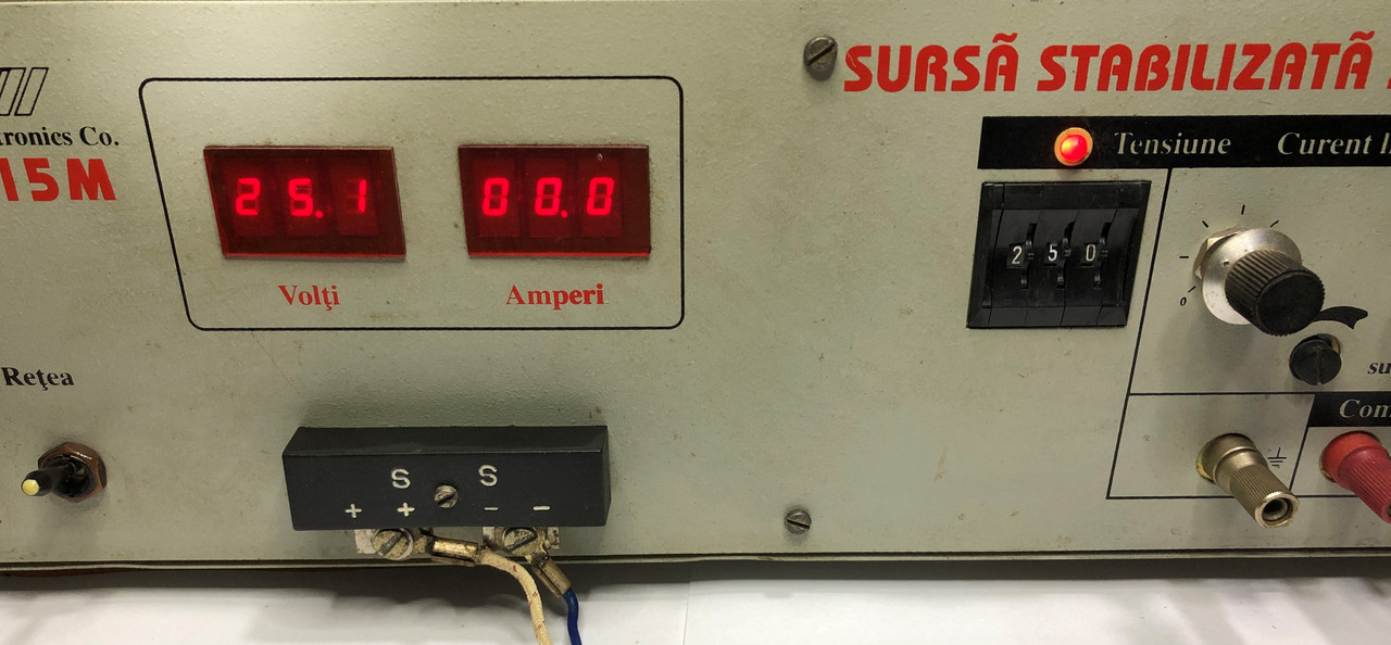 25V