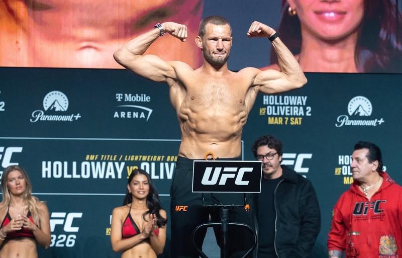 Какви са вариантите на Рейнир де Ридер в полутежка категория?