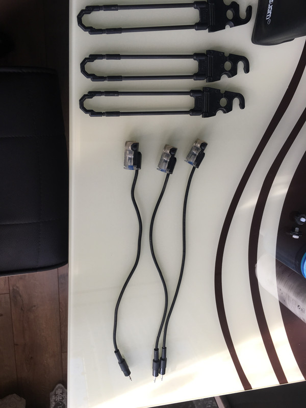 05B0FF66-12D6-4BDC-BC3C-A538C49CF076