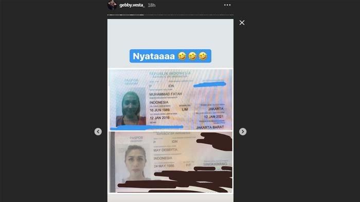 Gebby Vesta tunjukkan paspor Lucinta Luna, tertanda jenis kelaminnya pria.