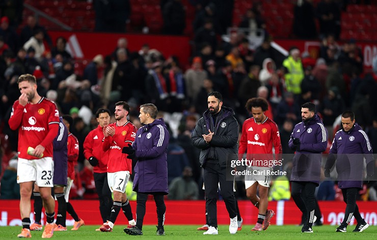 Ruben Amorim hé lộ khả năng sốc, MU sắp thay đổi chiến thuật 3-4-3