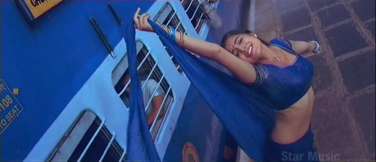 vlcsnap-2021-12-20-00h39m07s384