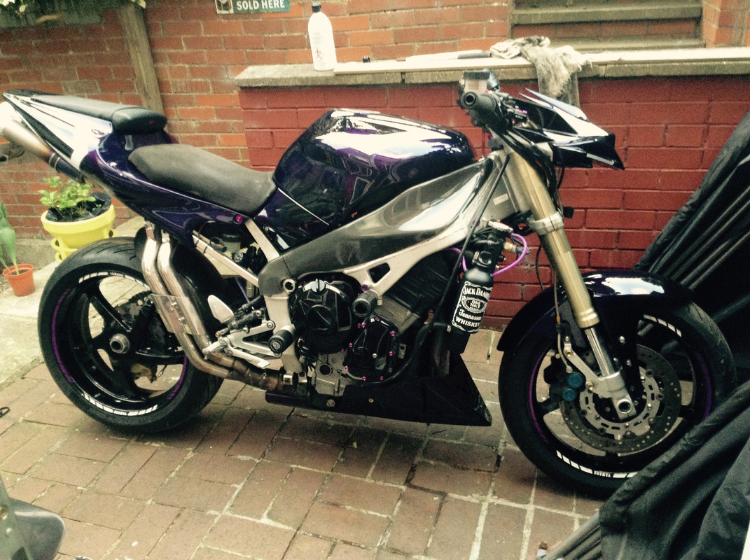 B09A94E1-426A-4510-A4C2-DCE4966F968C