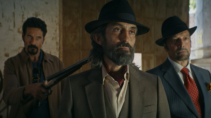 Gigantes S01E01 [404p]