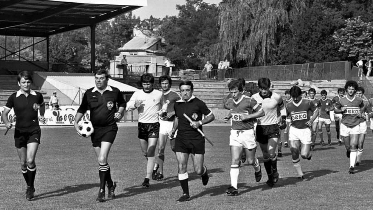 22C0BE9A-8DC9-4C9C-9863-364A56DA50AA