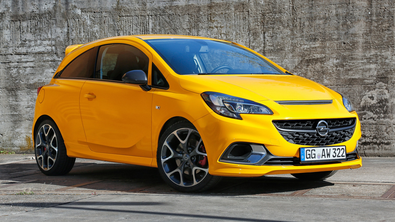 2018 Opel Corsa GSi (1)