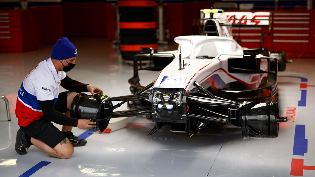 Haas-Formel-1-Imola-GP-Emilia-Romagna-15-April-2021-169Gallery-bd4040b0-1785291