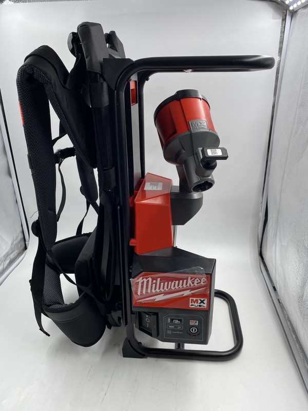 MILWAUKEE BACKPACK CEMENT CONCRETE VIBRATOR MXF371-2X TOOL ONLY