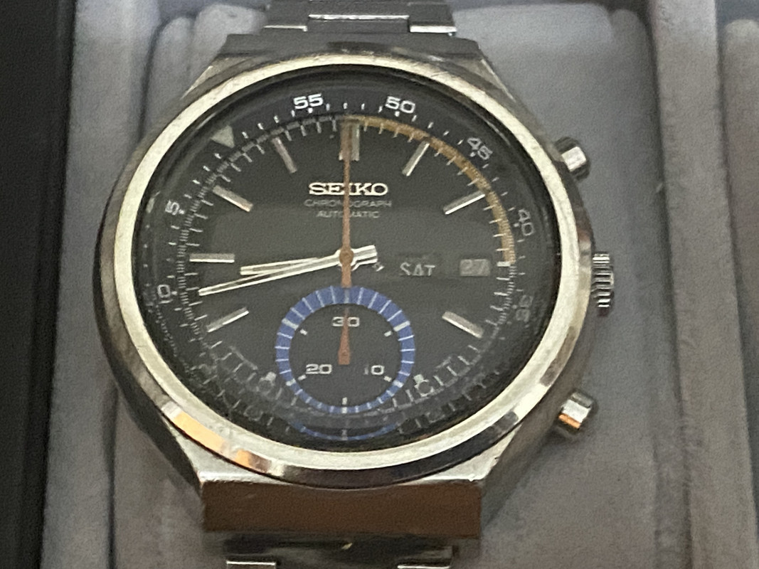 7EC9F39F-F6BF-4D68-B57B-6628AE11CB50