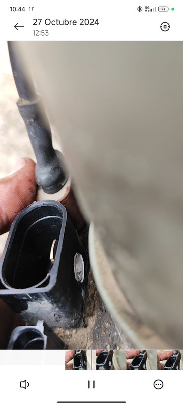 Screenshot_2024-10-28-10-44-17-822_com.miui.videoplayer