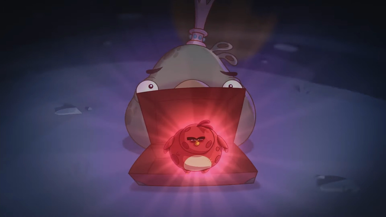 Король Свиней открыл чемодан и показал Теренсу игрушку, напоминающую рубин из муми-троллей.