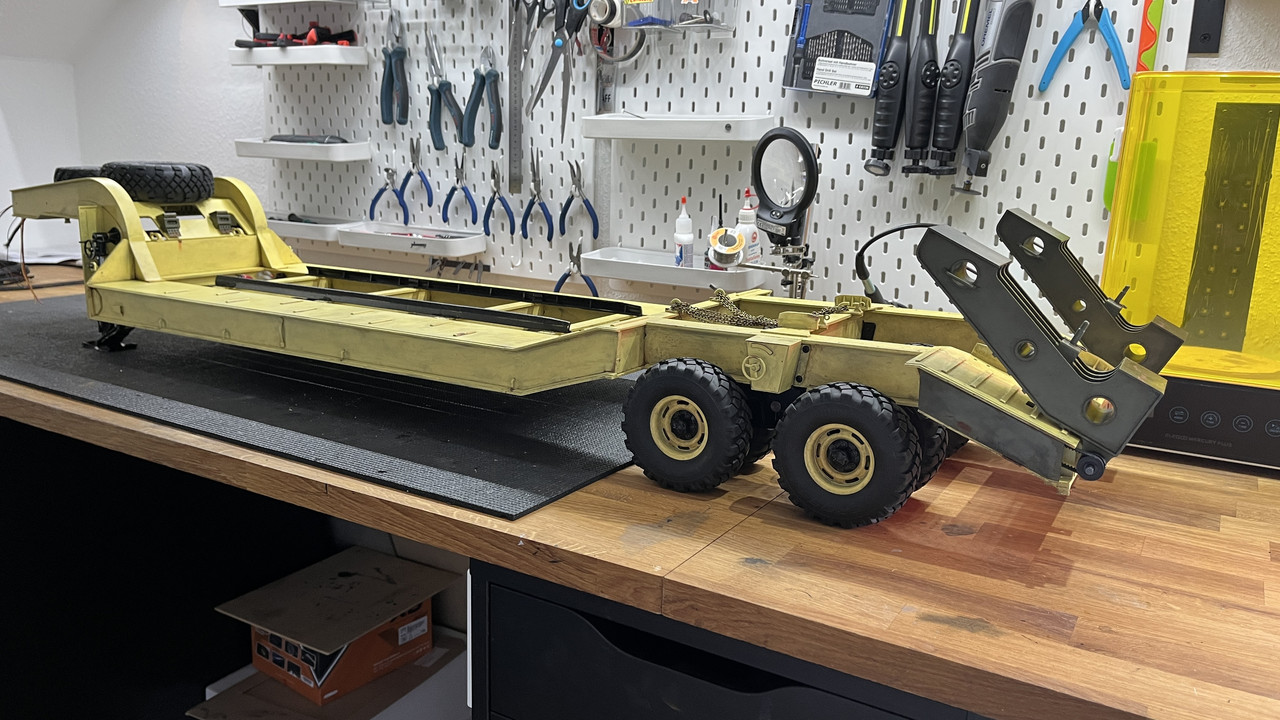 0400055C-6046-4710-8EA8-ABEDB0726B81