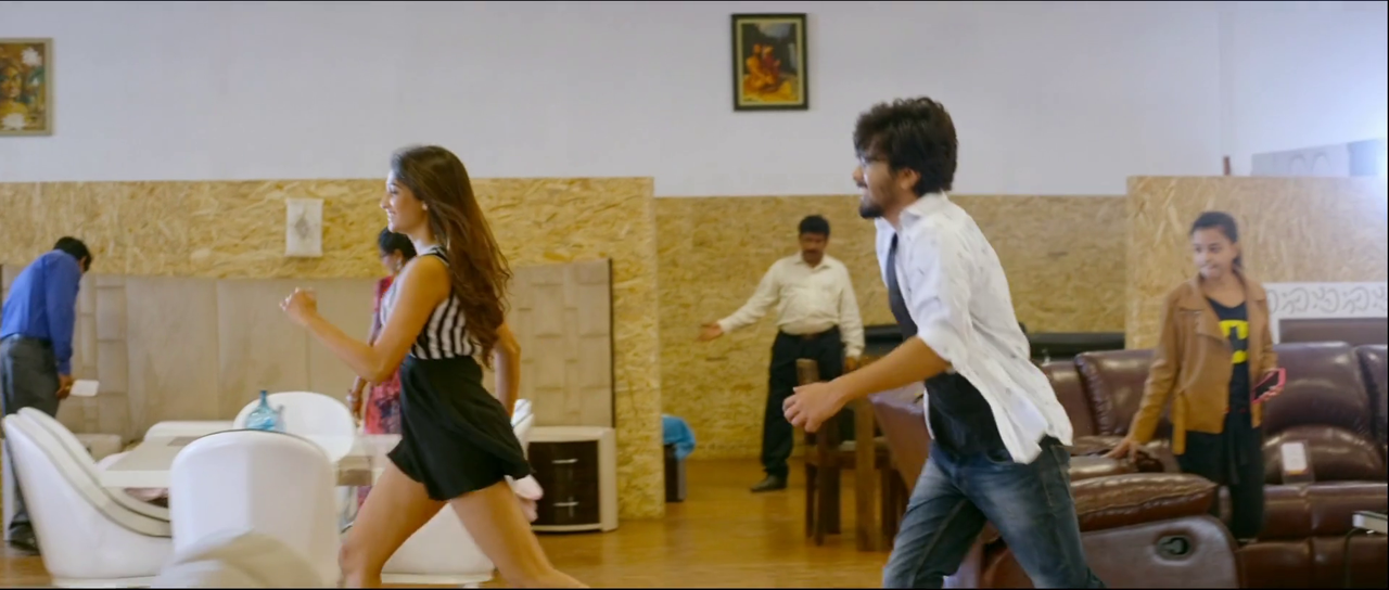 vlcsnap-2025-04-28-23h28m27s309