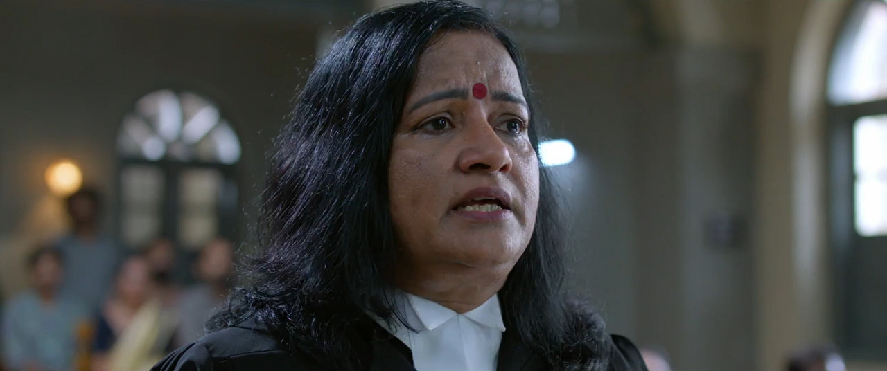 Aabhyanthara Kuttavaali 2025 WebRip [Tamil + Malayalam] 480p 720p ESub Screenshot
