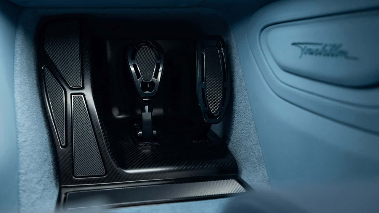 bugatti-tourbillon-interior-3.jpg