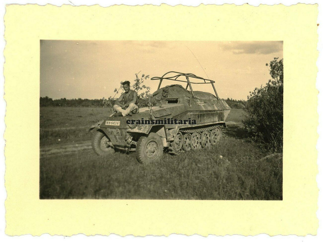 Orig. Foto SdKfz 251 Funk Panzerspähwagen Panzer der 6.PD in Russland 1941