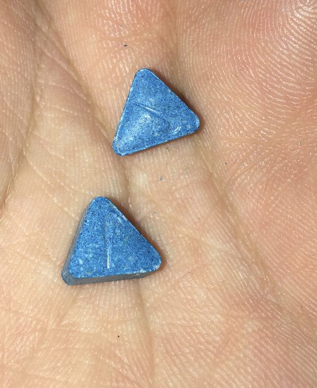 87BFEBCC-7C56-479D-BBB0-ADD9B4954DD3