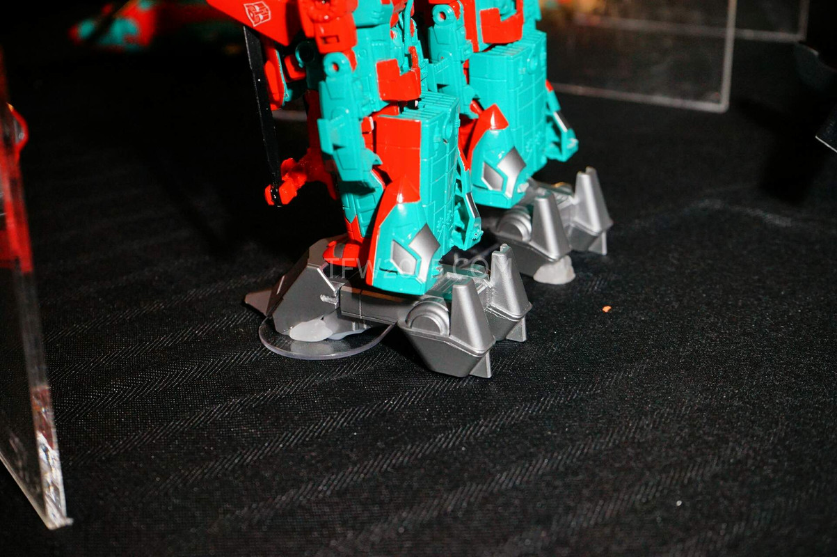 SDCC2015-Hasbro-Breakfast-Transformers-Combiner-